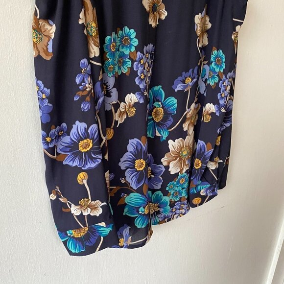 Chico's Cold-Shoulder Blouse Womens Small Blue Floral Collared Button Front - Picture 3 of 8